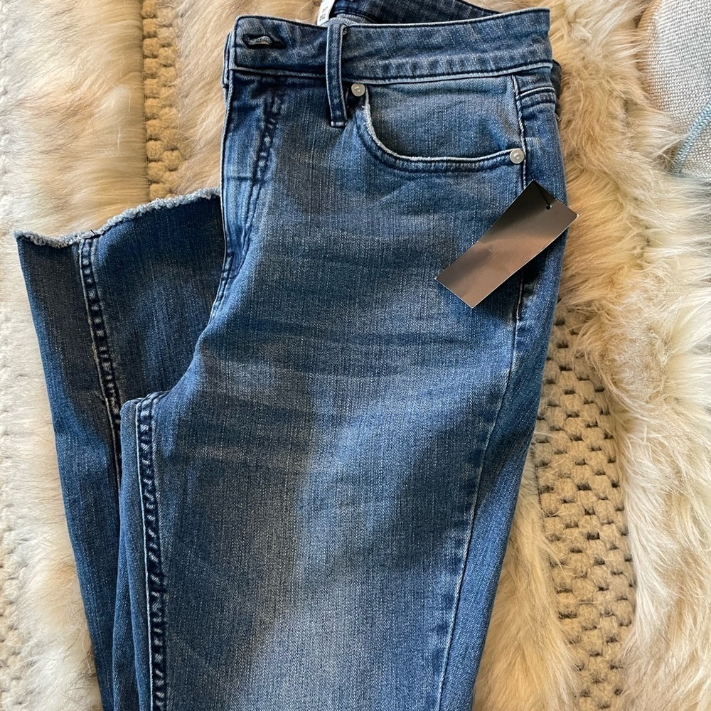 Candace Cameron Bure Blue Jeans with Multicolor Pocket - Picture 3 of 5
